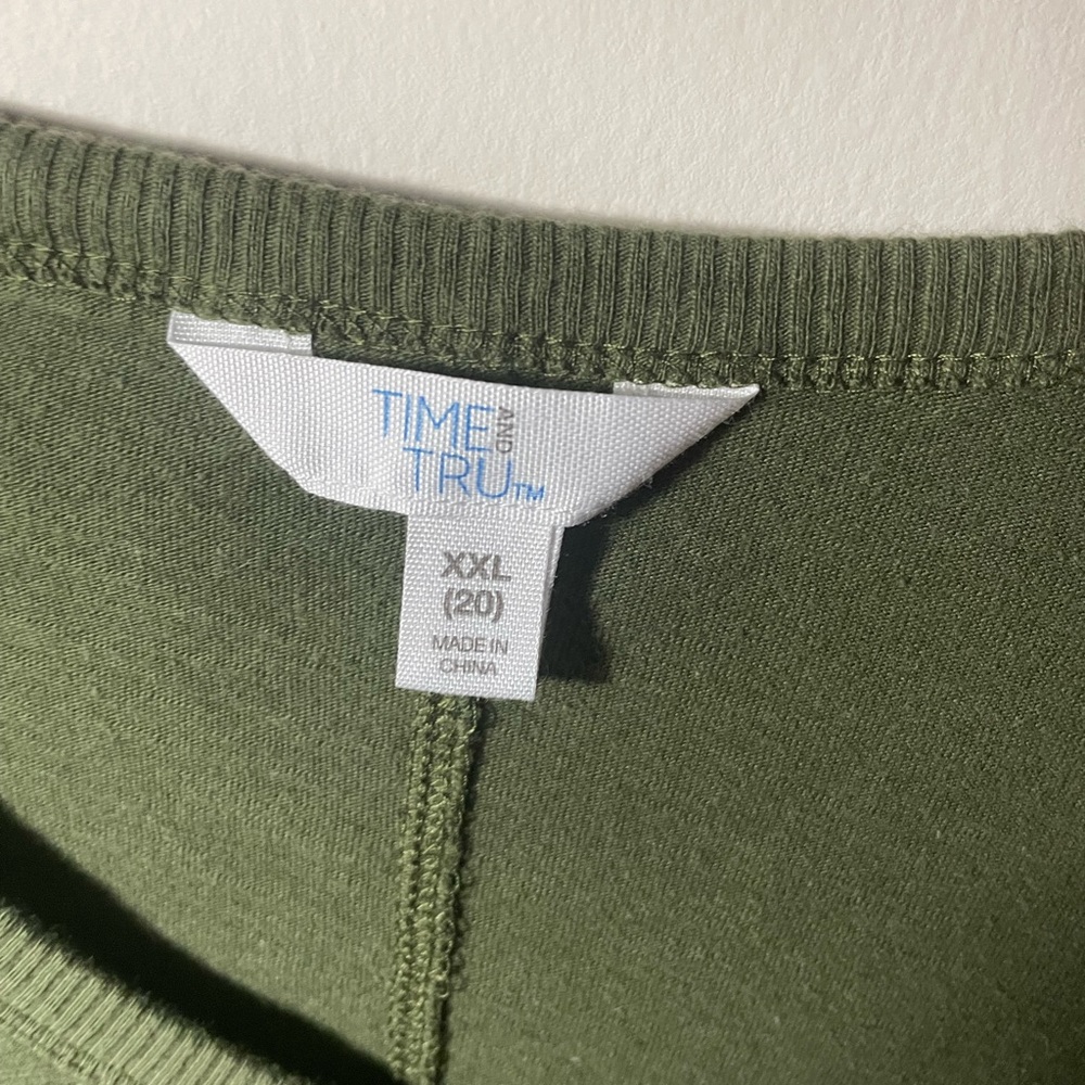 Green top with buttons